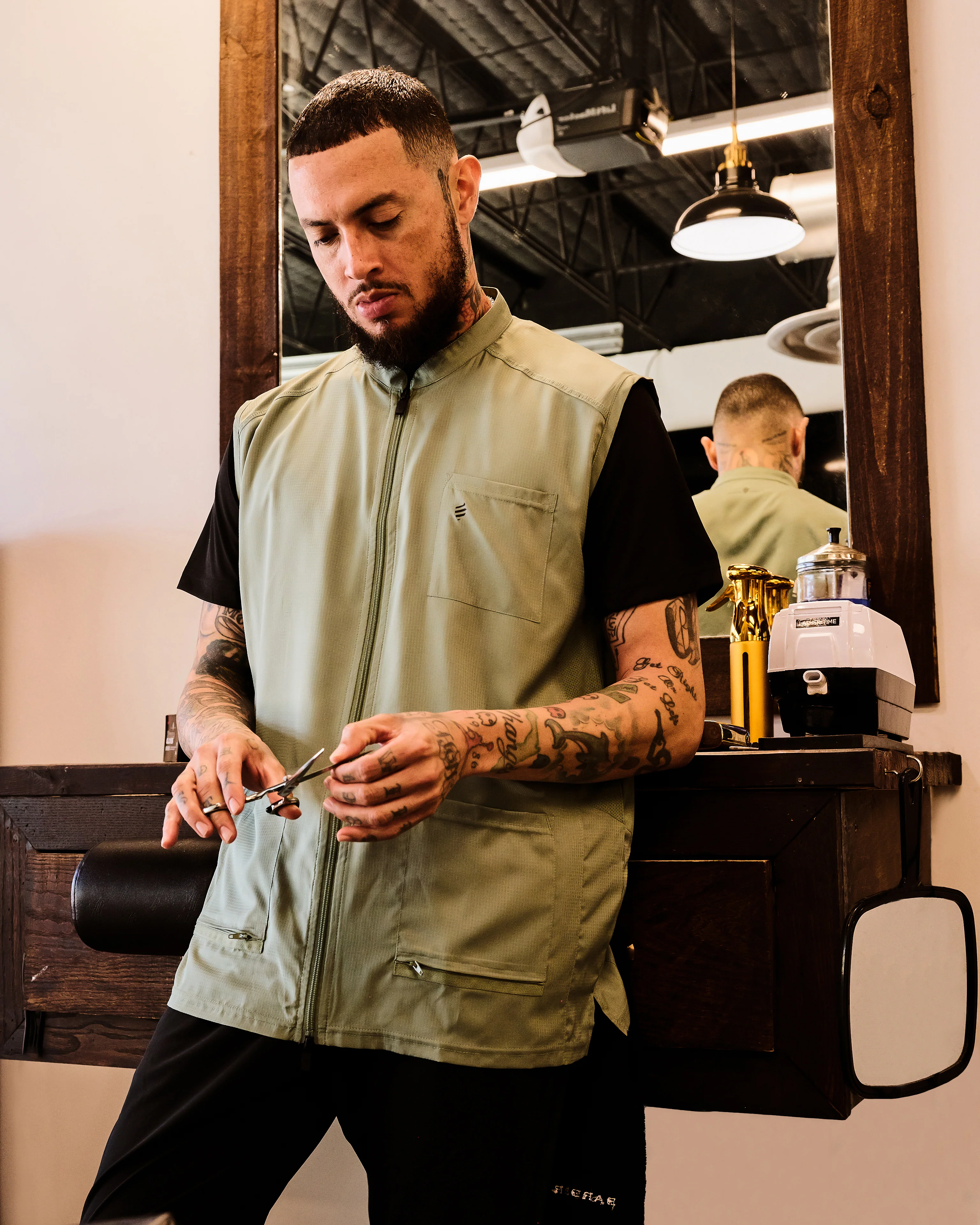 Barber Strong The Barber Vest - Army Green - Image 8
