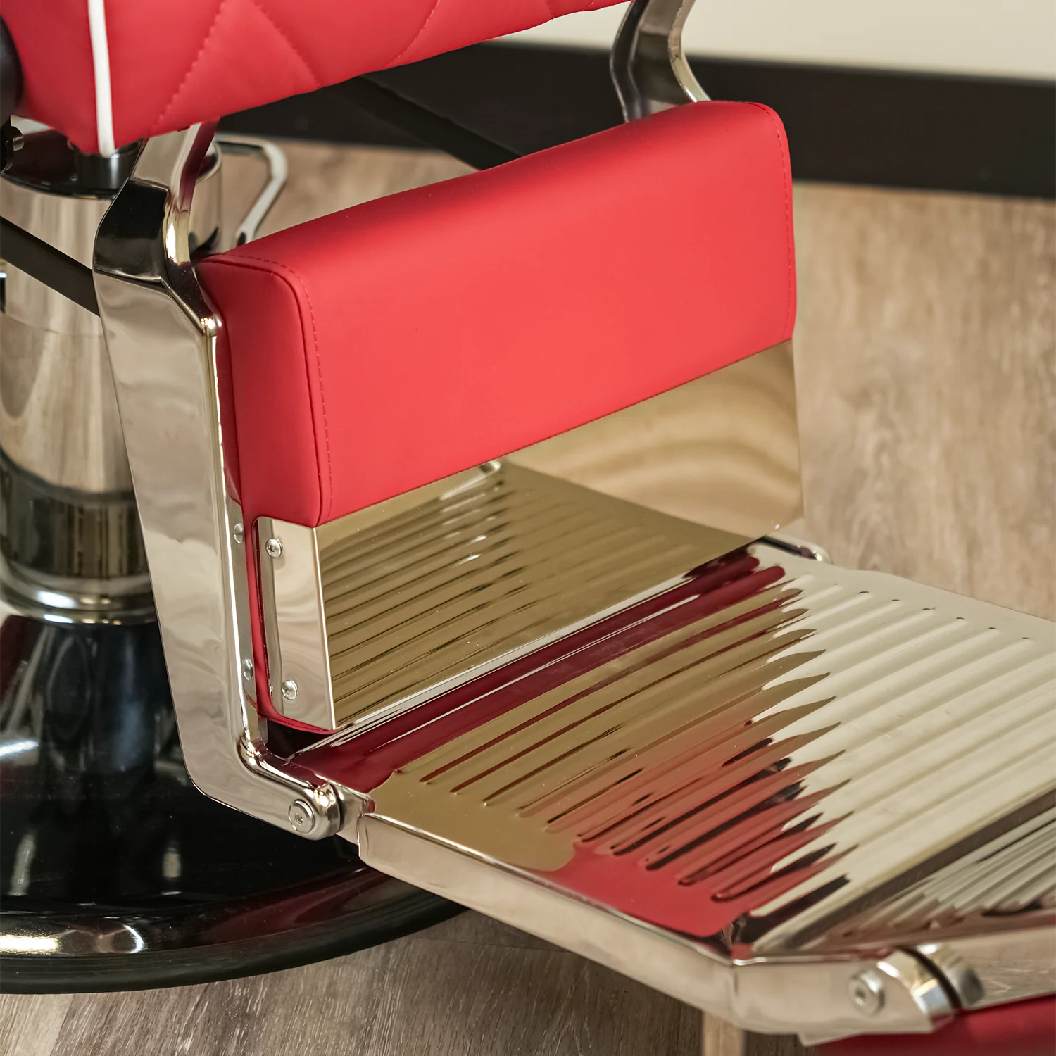 Bursa 2.0 Barber Chair - Red - Image 11