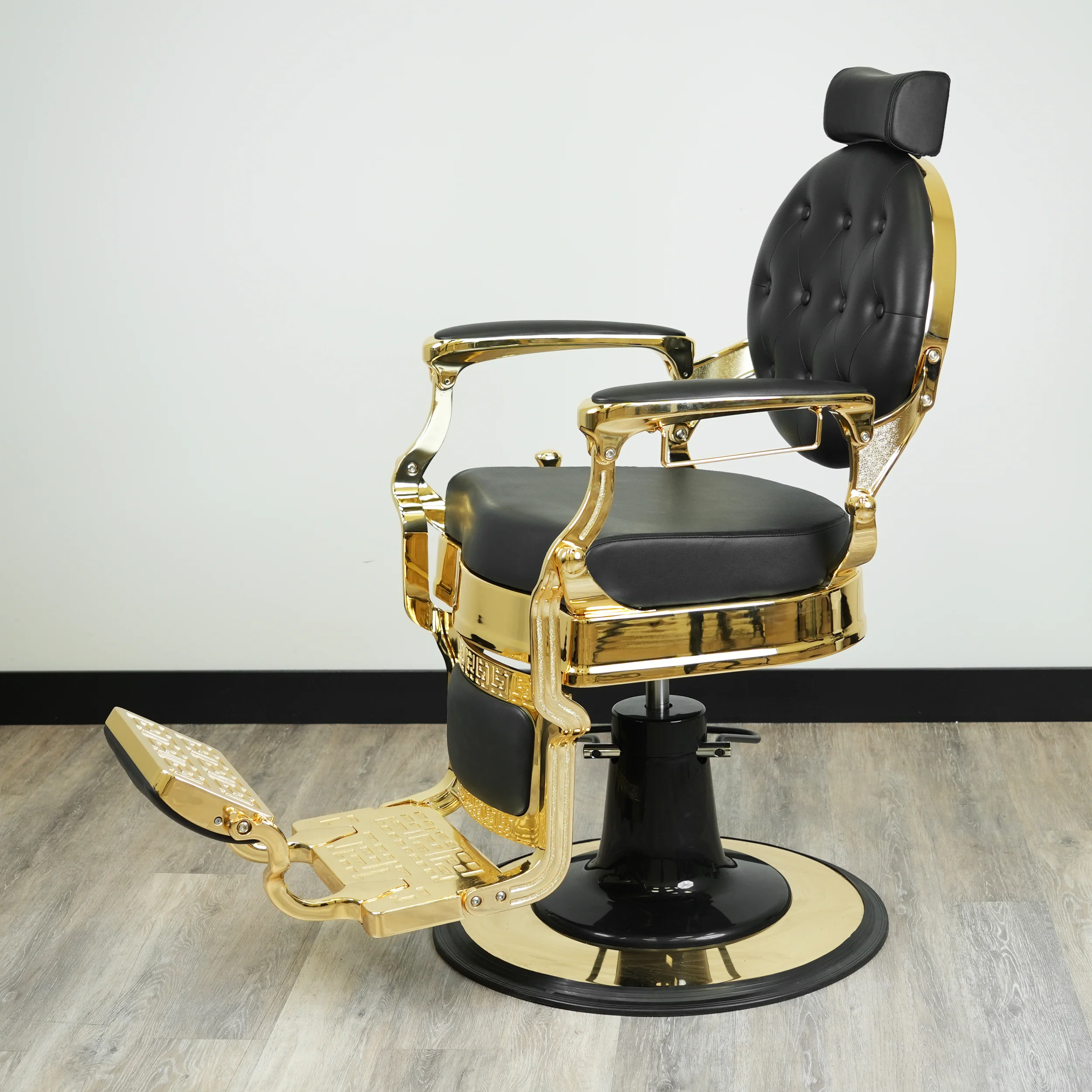 Geneva Gold Barber Chair - Image 3