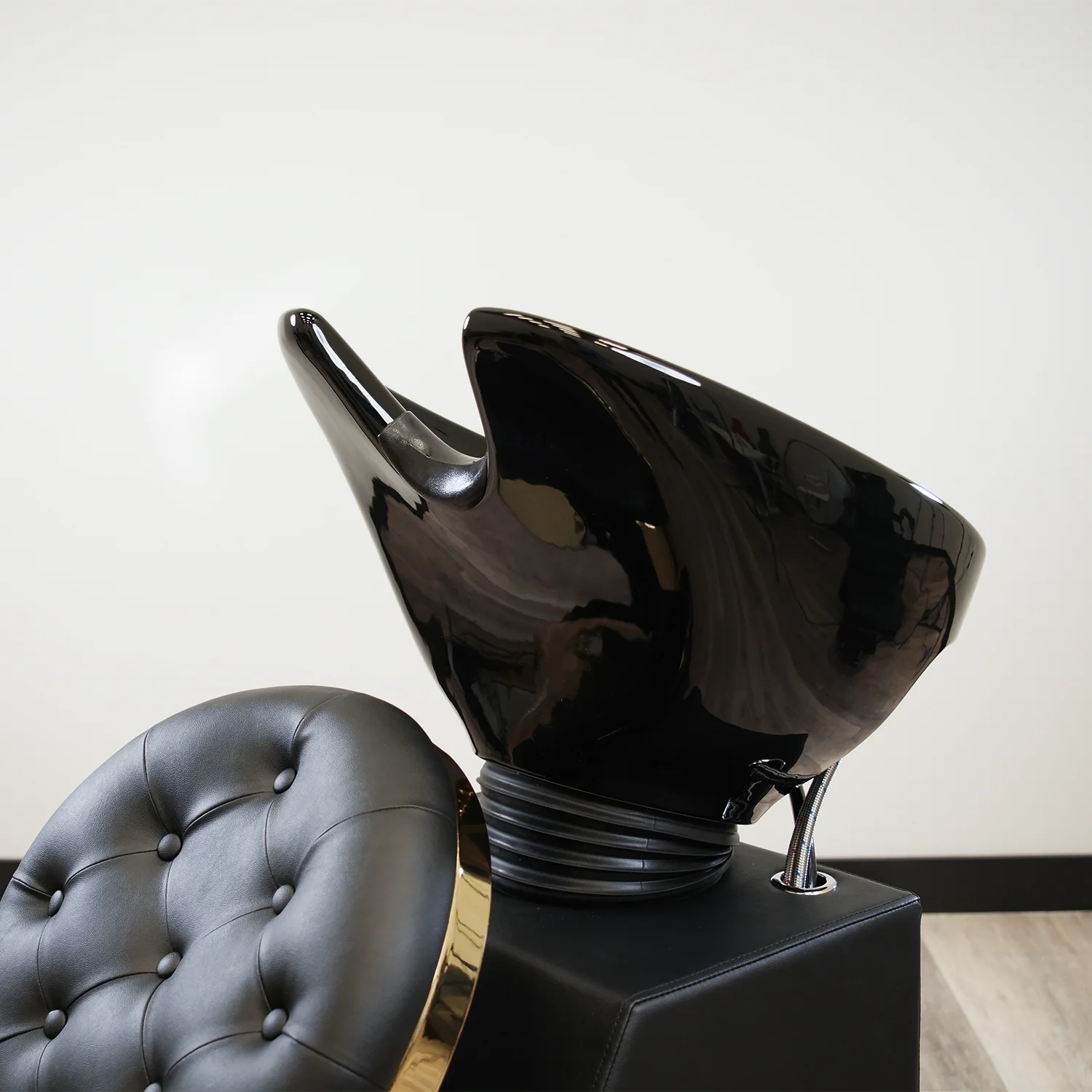 Luxor Shampoo Backwash Unit - Image 15