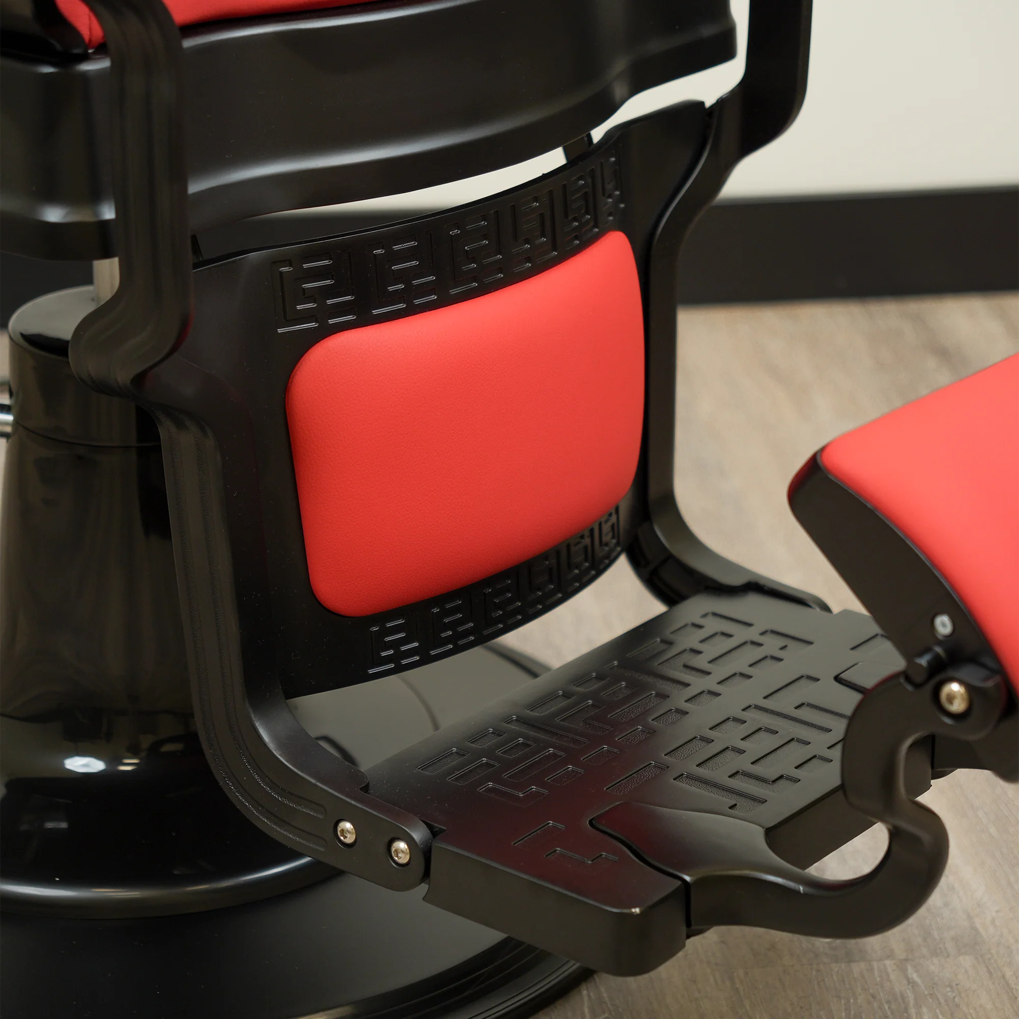 Rosario Royale Barber Chair - Image 10