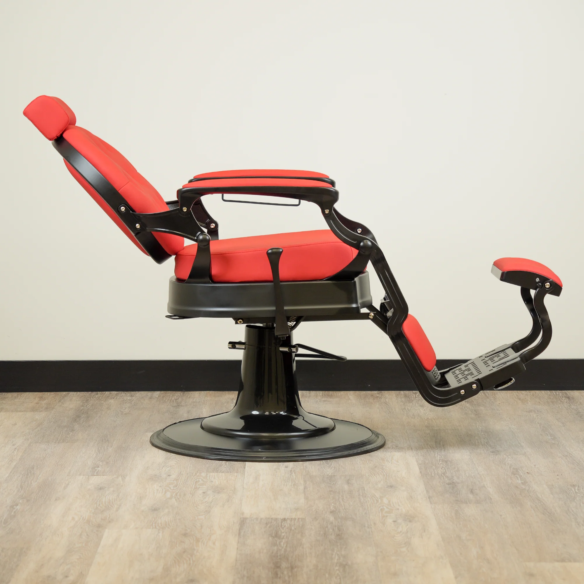 Rosario Royale Barber Chair - Image 5