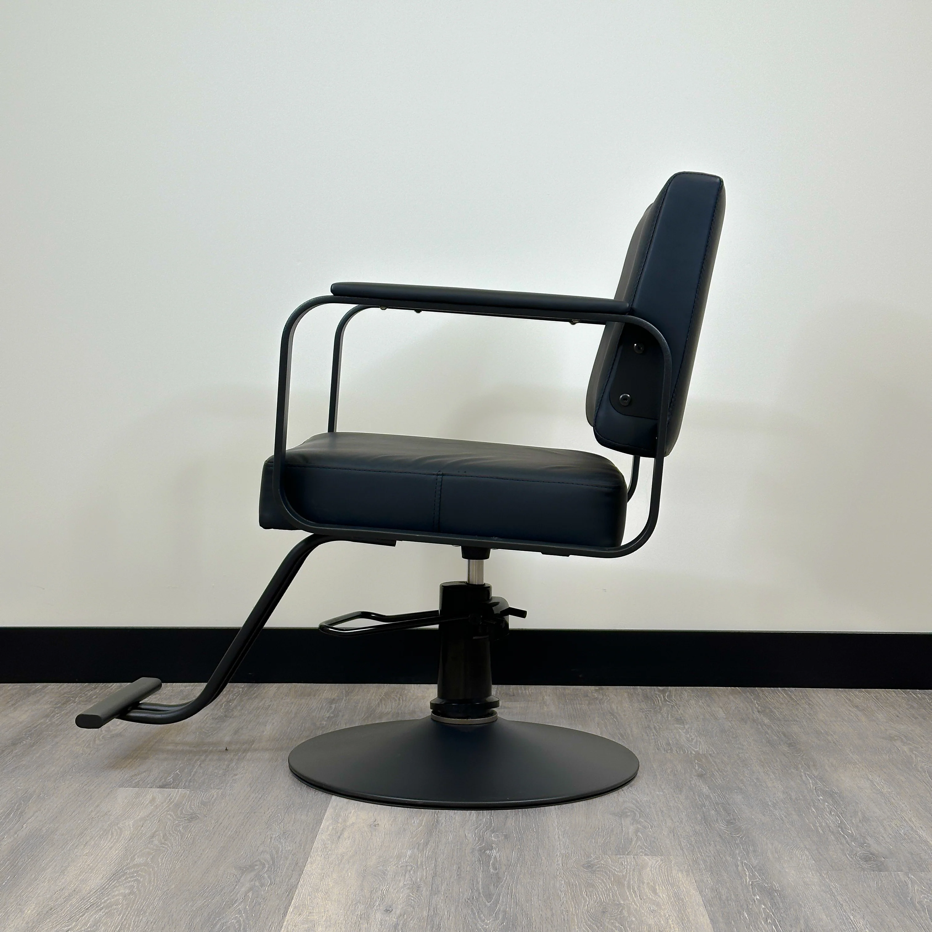 Stockholm Salon Chair - Image 4