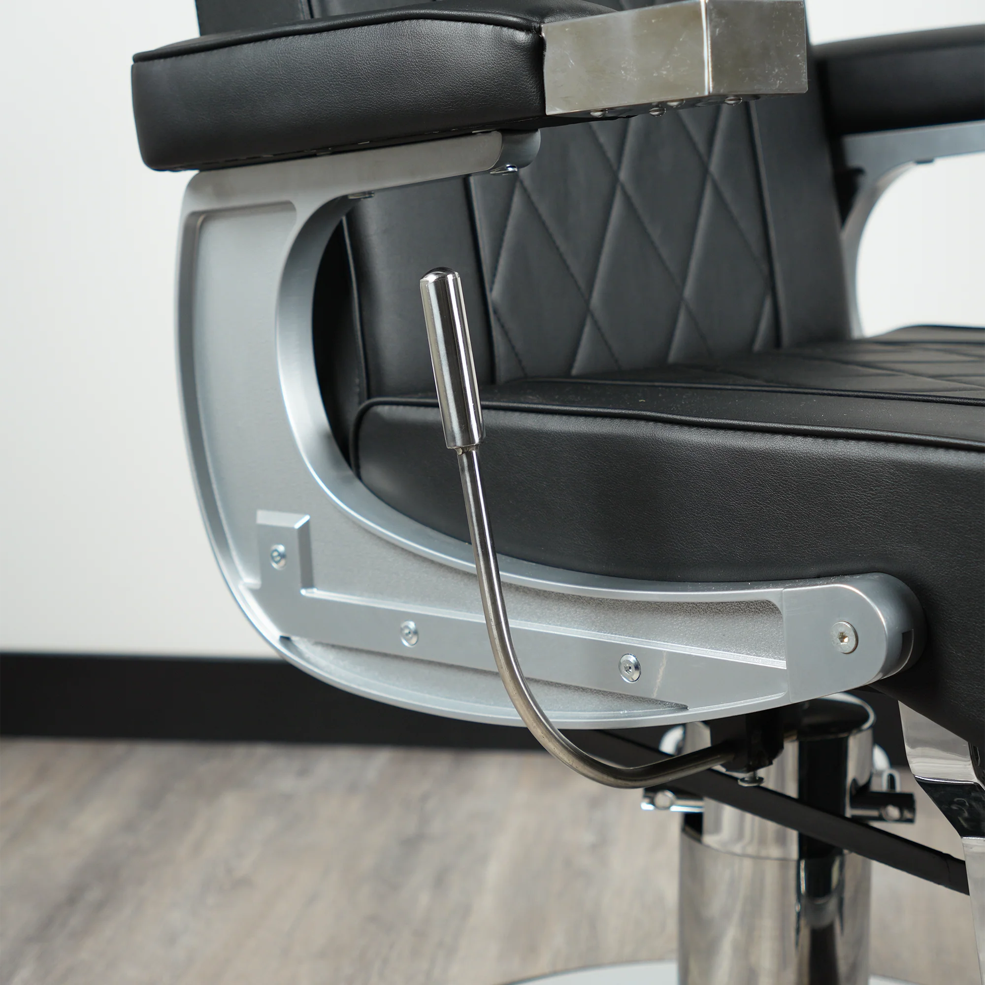 Tangier Titan Barber Chair - Image 9