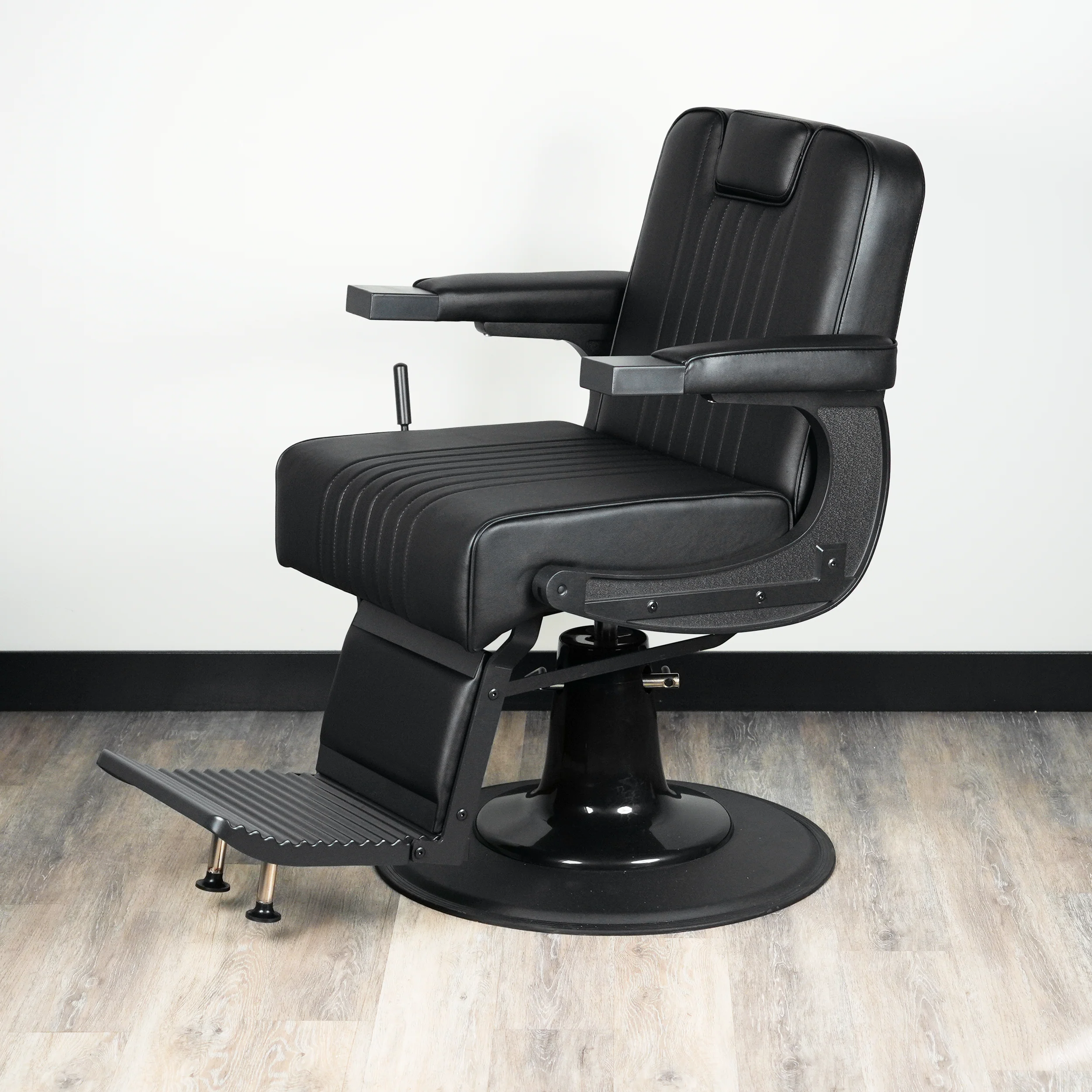 Vanguard Barber Chair - Image 3