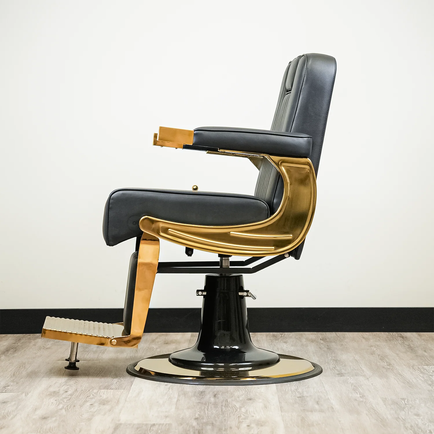 Vanguard Barber Chair - Gold - Image 3