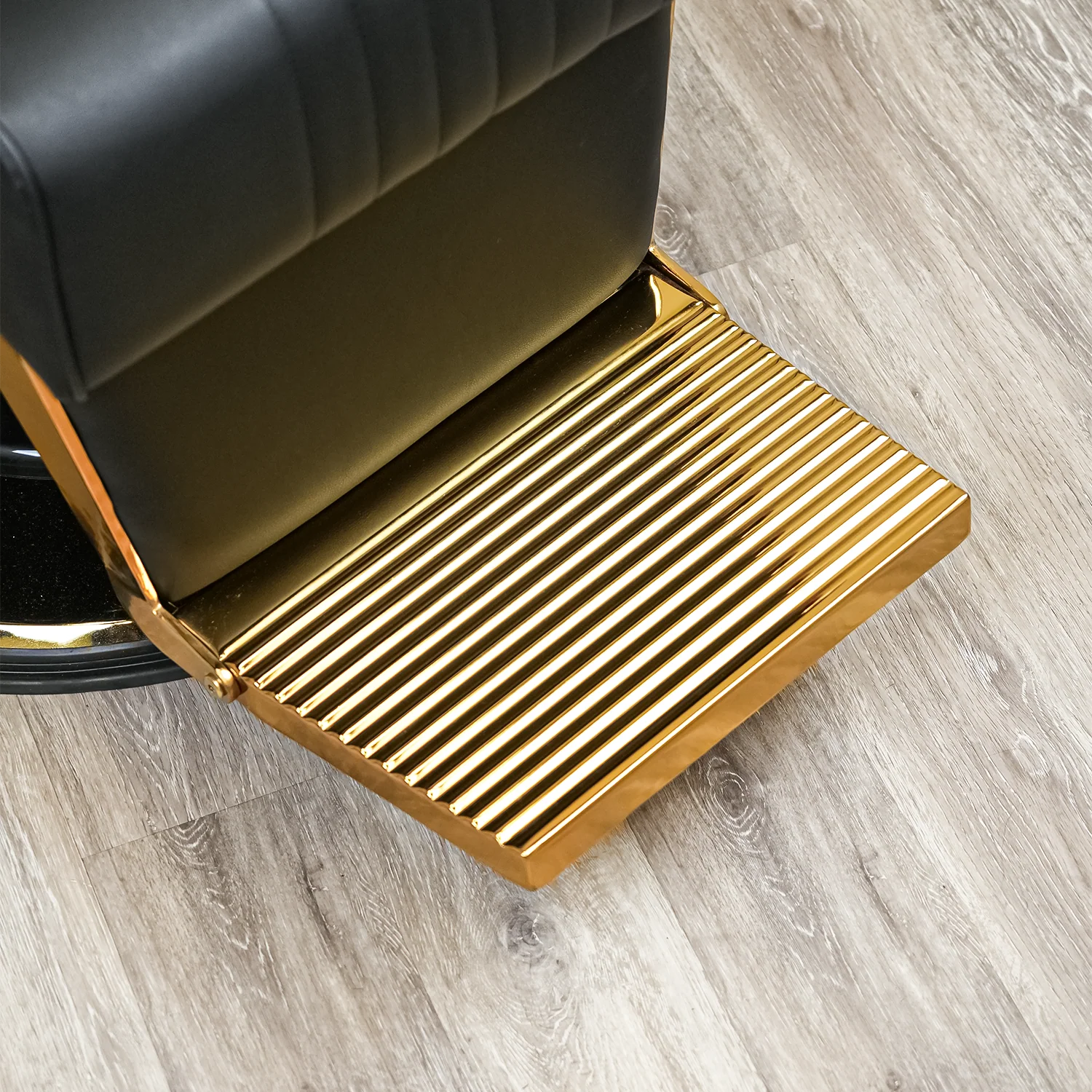 Vanguard Barber Chair - Gold - Image 7